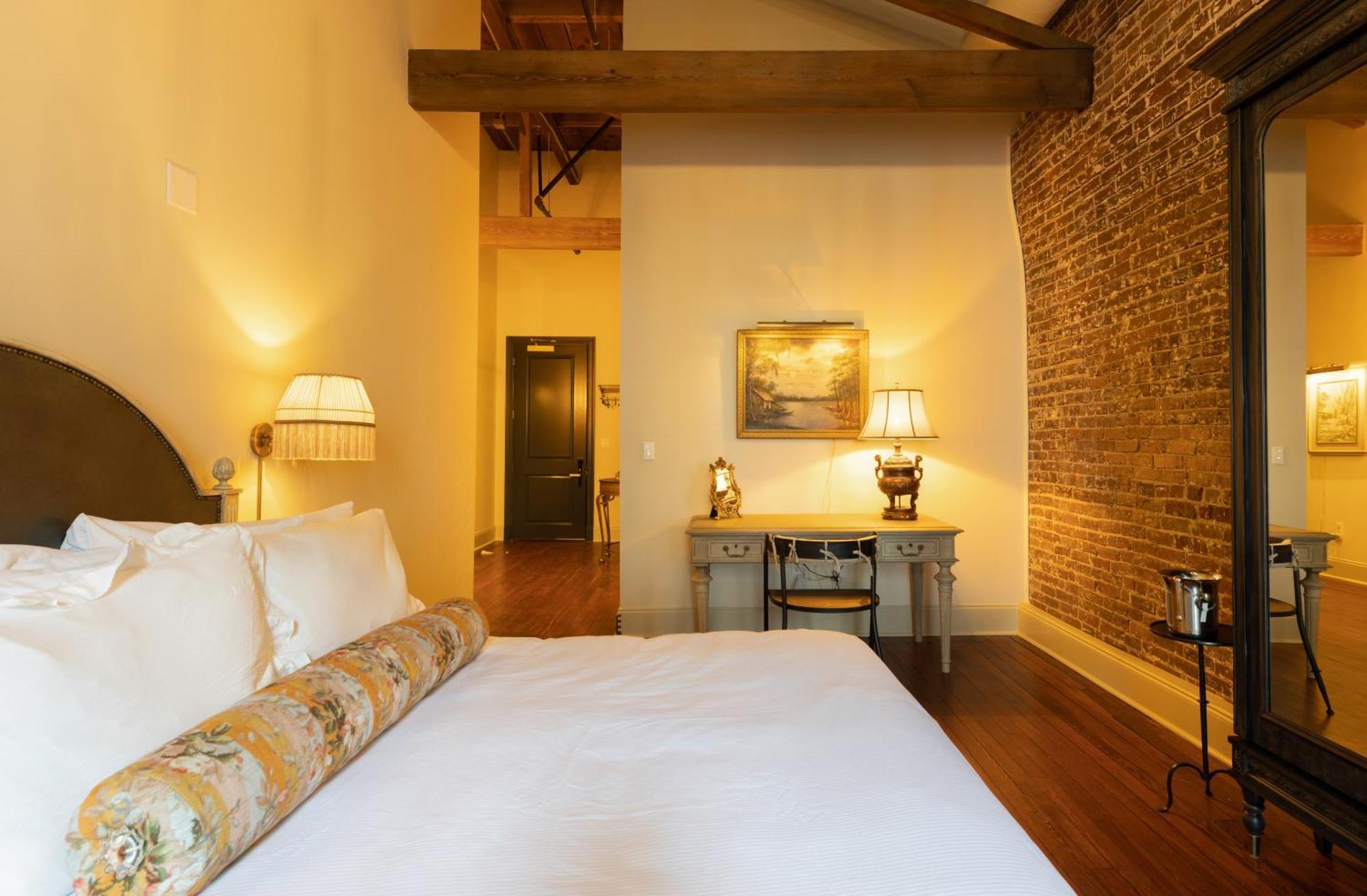 Hotel Cleo, Knoxville Downtown, A Tribute Portfolio Hotel Luaran gambar