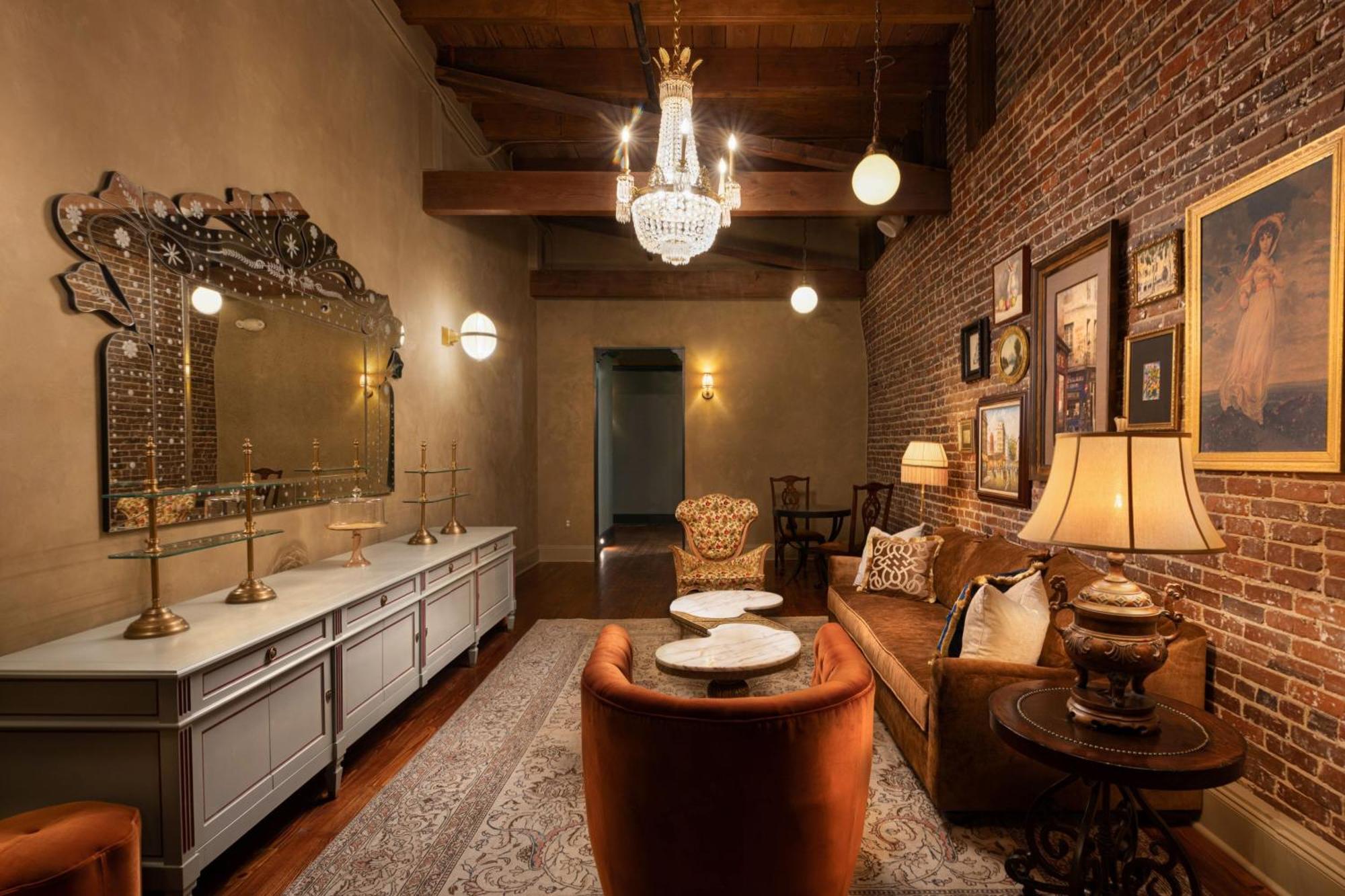 Hotel Cleo, Knoxville Downtown, A Tribute Portfolio Hotel Luaran gambar