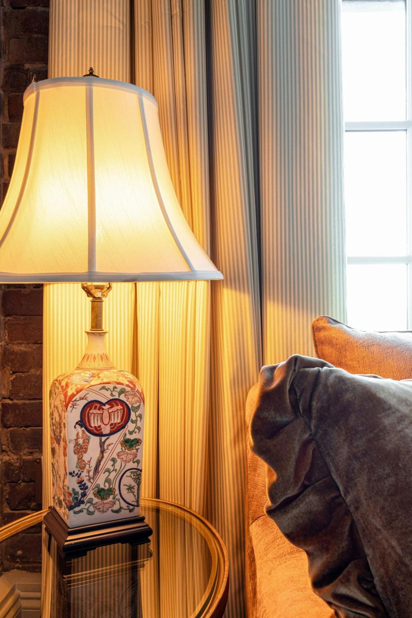 Hotel Cleo, Knoxville Downtown, A Tribute Portfolio Hotel Luaran gambar