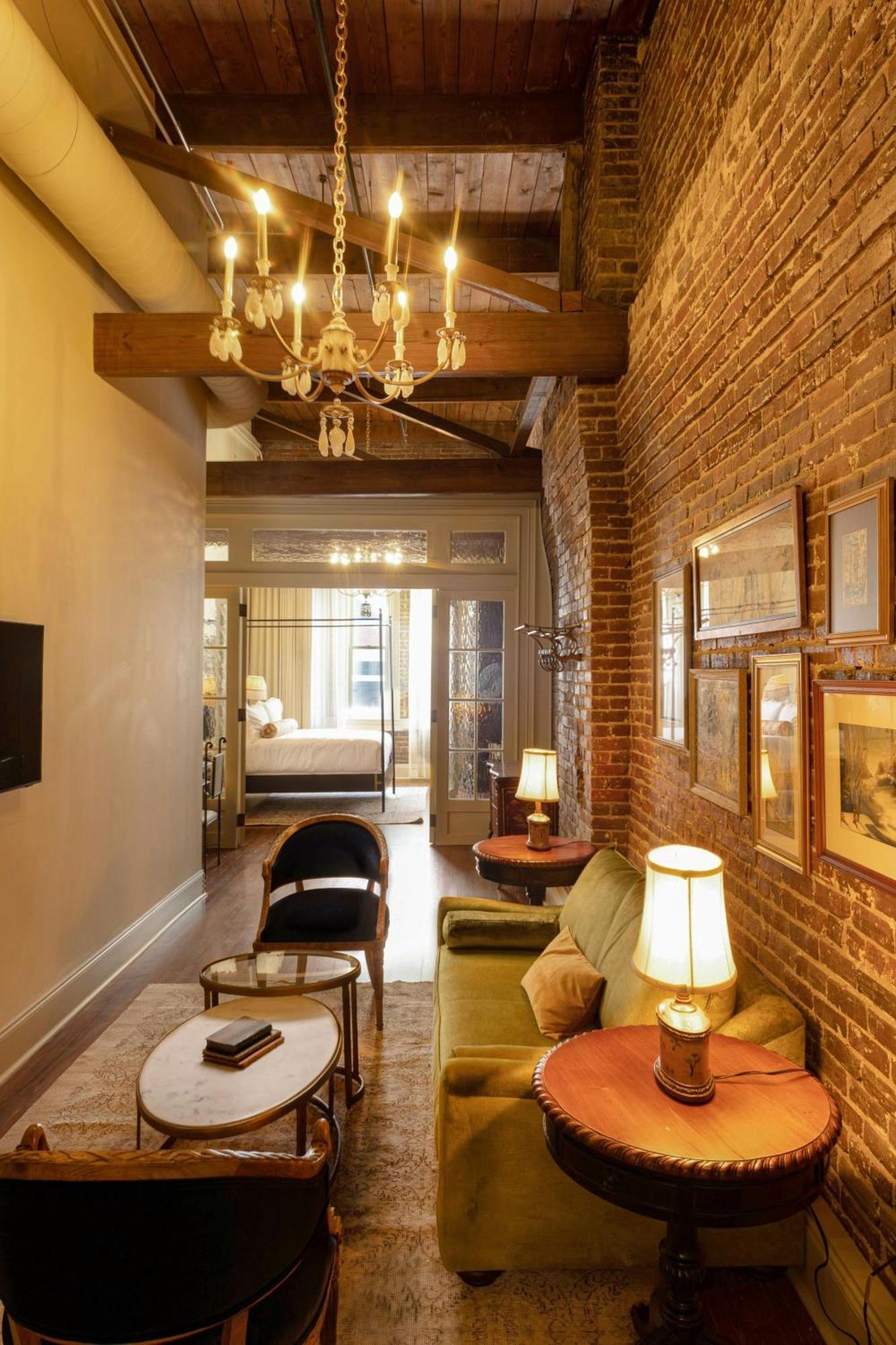 Hotel Cleo, Knoxville Downtown, A Tribute Portfolio Hotel Luaran gambar